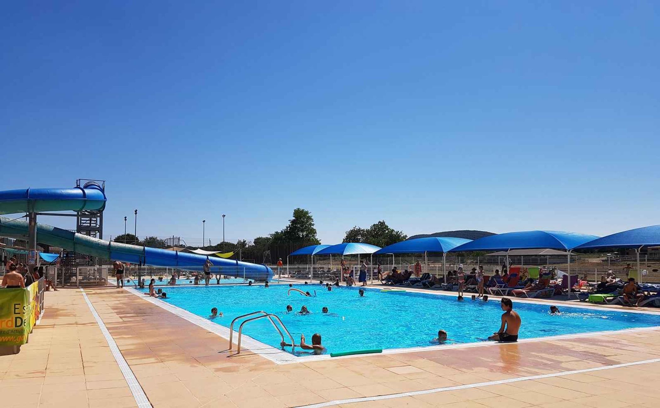 piscine-de-mejannes-le-clap.jpg -