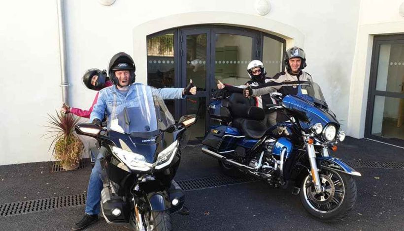 les-russes-en-moto.jpg  -